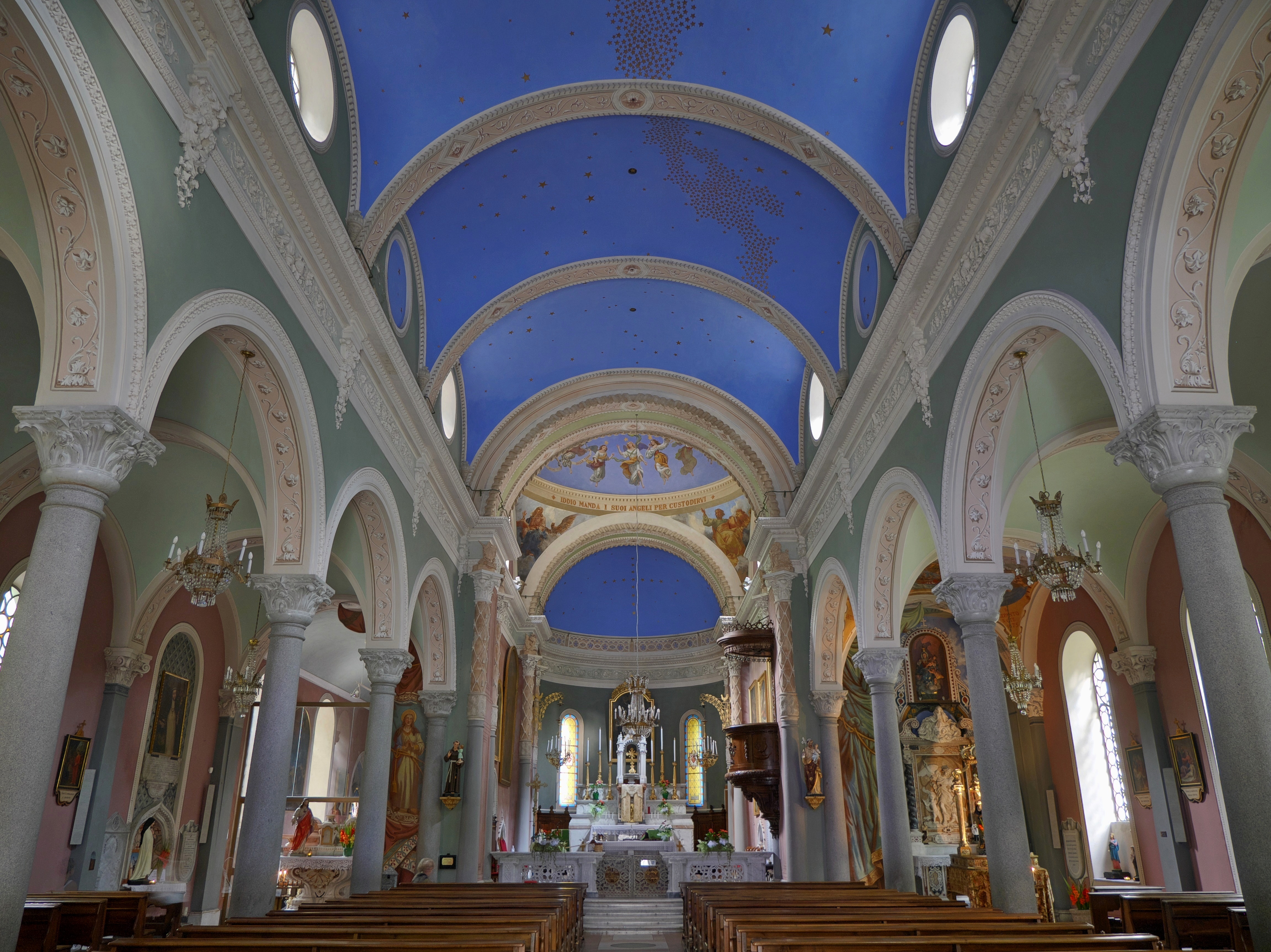 Rosazza (Biella) - Interni della Chiesa parrocchiale dei Santi Pietro e Giorgio - Foto a piena risoluzione